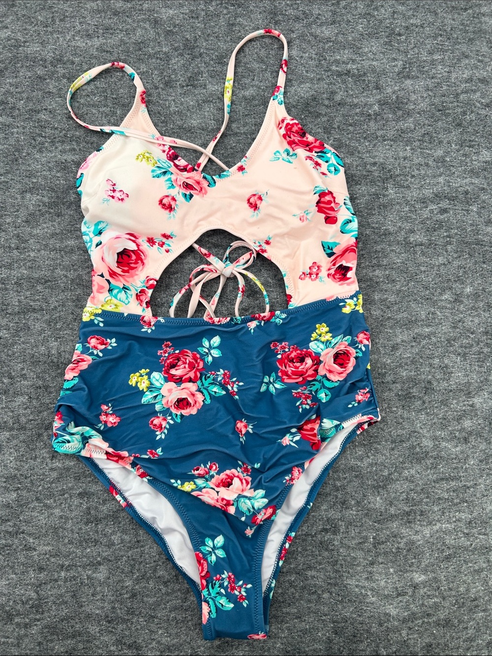 Cupshe Women’s Floral One-Piece Swimsuit - Pink & Blue Size Large - Picture 1 of 10